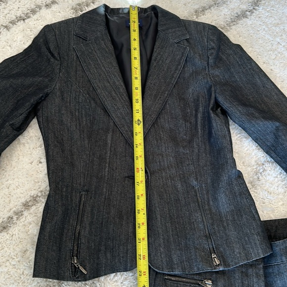 🛍️✨ Get the Parisian Style look in this Naf Naf Jeans with Elastane Suit✨🛍️ - Picture 12 of 12